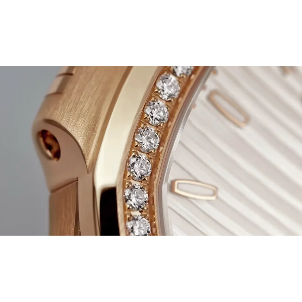 Patek Philippe Ladies Nautilus 7118/1200R‑001 - Image 4