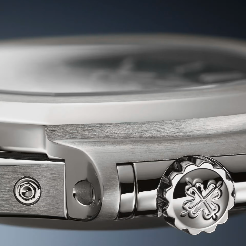 Patek Philippe Nautilus Blue 5726/1A-014 40.5mm - Image 10