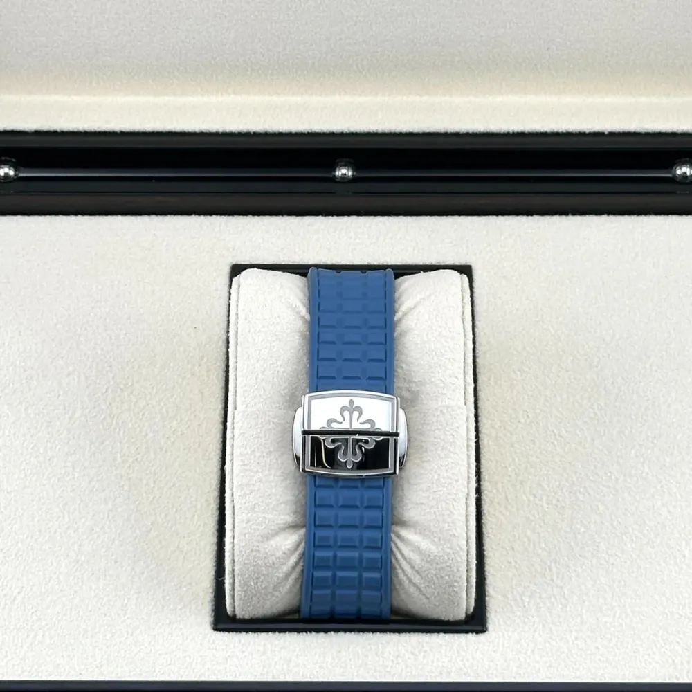 Patek Philippe Aquanaut Luce 5067A-022 - Image 5