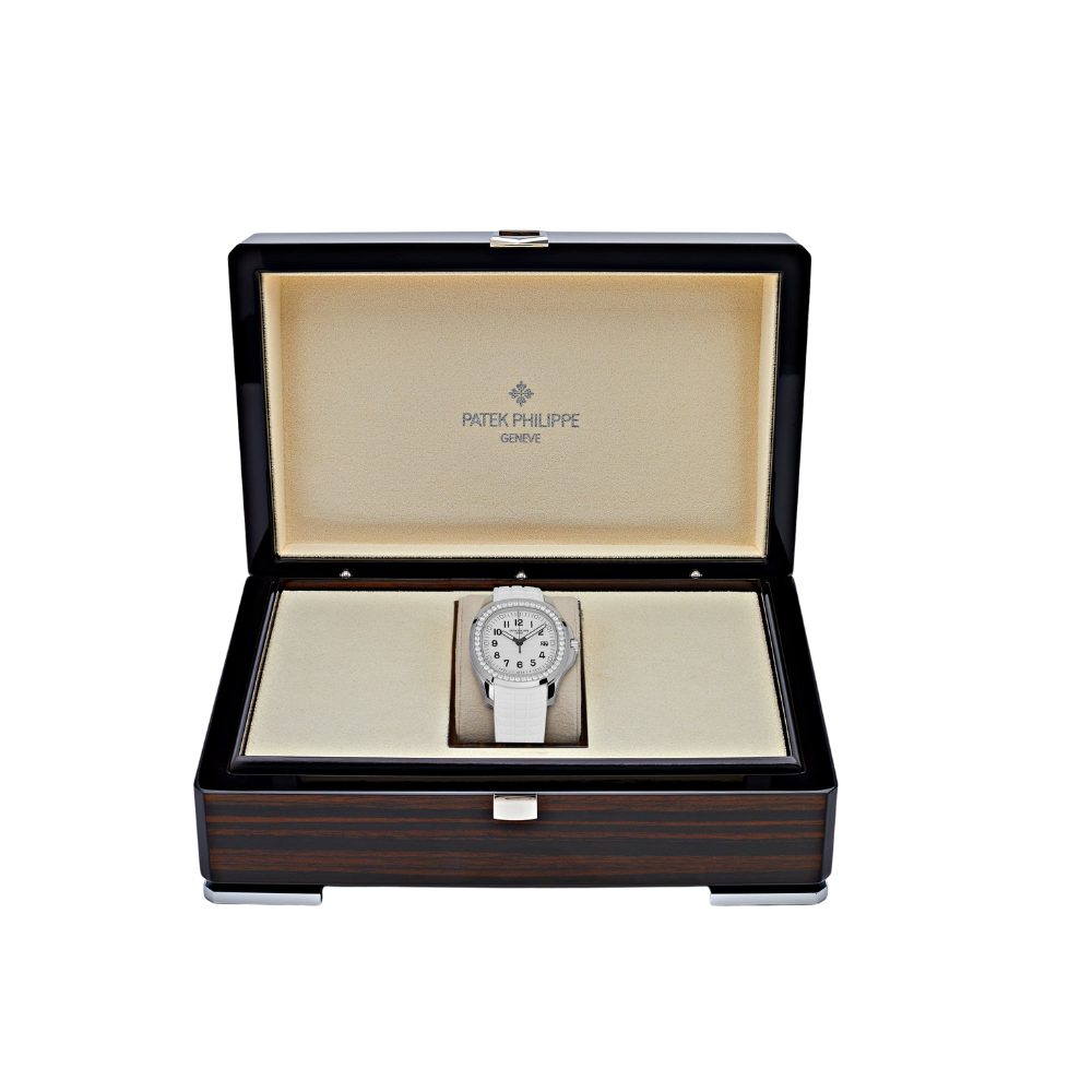 Patek Philippe Aquanaut Luce 5267/200A-010 Stainless Steel White Dial Diamond Bezel (2025) - Image 6