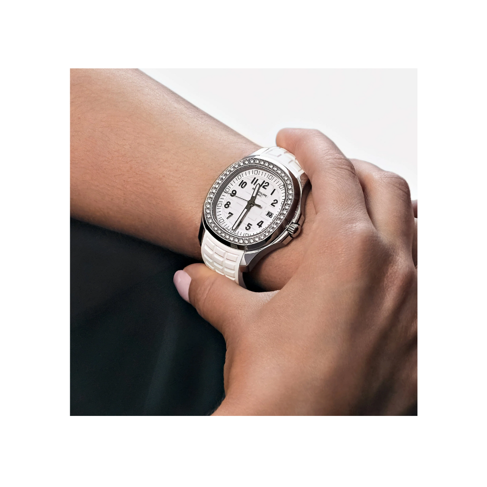 Patek Philippe Aquanaut Luce 5267/200A-010 Stainless Steel White Dial Diamond Bezel (2025) - Image 5